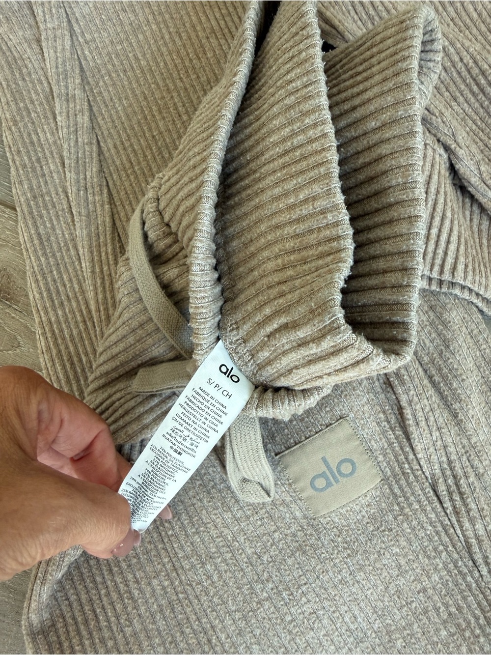 Alo muse beige hoodie and jogger Ribbed set. - Picture 5 of 9